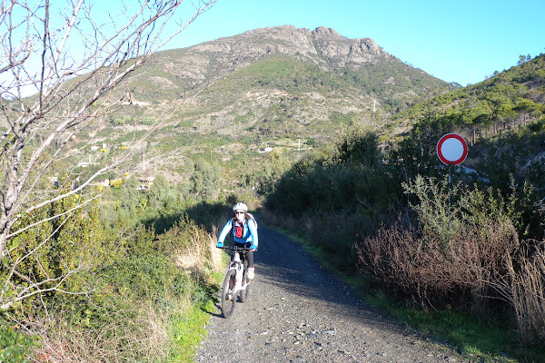 MTB anello del Monte Rossola